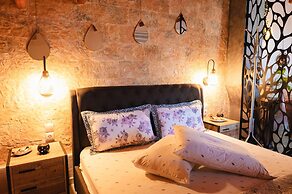 Attic Suite in Alykes