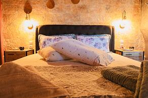 Attic Suite in Alykes