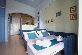 Lilly s Seaview Studio