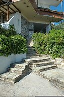 Lilly s Seaview Studio