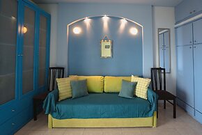 Lilly s Seaview Studio