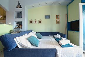 Lilly s Seaview Studio