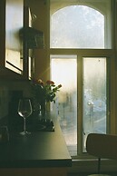 London Gem - Chic Apartment Retreat