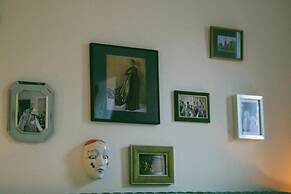 London Gem - Chic Apartment Retreat