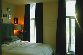 London Gem - Chic Apartment Retreat