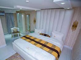 WHITE DECK BEACH RESORT