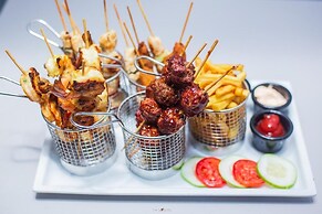 WHITE DECK BEACH RESORT