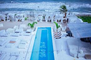 WHITE DECK BEACH RESORT
