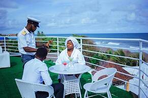 WHITE DECK BEACH RESORT