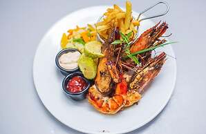 WHITE DECK BEACH RESORT