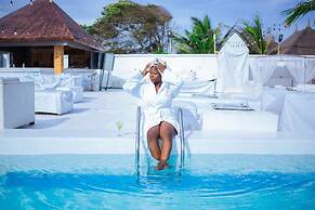 WHITE DECK BEACH RESORT