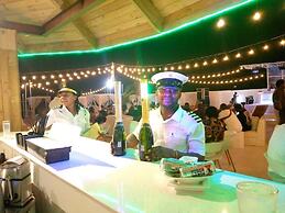 WHITE DECK BEACH RESORT