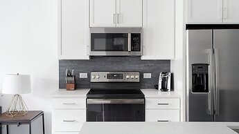 The Artesian At Bee Cave By  Landing