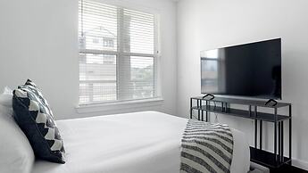 The Artesian At Bee Cave By  Landing