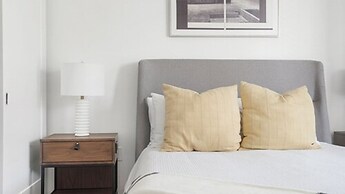 The Artesian At Bee Cave By  Landing