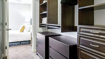 9 On Canal By  Landing