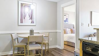 9 On Canal By  Landing