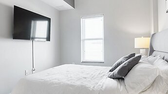 9 On Canal By  Landing