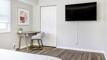 Fountain Parc By  Landing