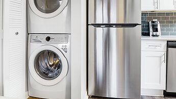 Fountain Parc By  Landing