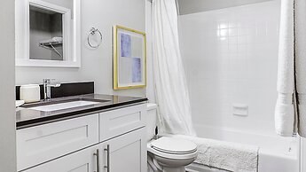 Fountain Parc By  Landing