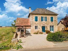 Holiday Home With Pool in Coubjours