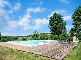 Holiday Home With Pool in Coubjours