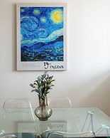 Modern apt With Balcony, 12 min Walk to the Beach