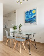 Modern apt With Balcony, 12 min Walk to the Beach