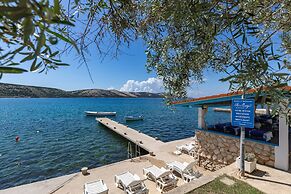 Beachfront Santa Maria 2 Apartment 3