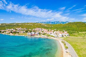 Beachfront Santa Maria 2 Apartment 3