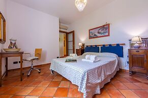 La Casetta Sull Albero 900m From the sea