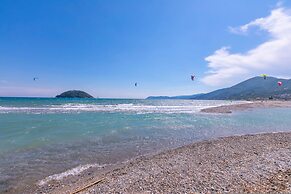 La Casetta Sull Albero 900m From the sea