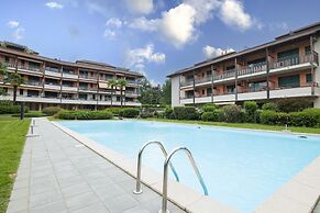 Casa Fiorita Pool and Lake