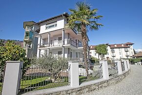 Il Giardino Di Dante Stresa Center