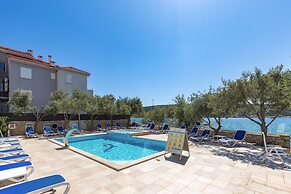 Beachfront Santa Maria 1 Apartment 4