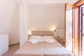 Baia Degli Dei Trilo Close To Taormina