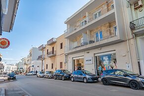 Marina Apartment 100m From Sea