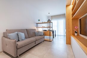 Marina Apartment 100m From Sea