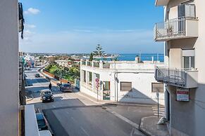 Marina Apartment 100m From Sea