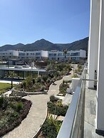 Hermes Penthouse Apartment With Mountain View