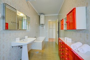 Margherita Near Lake-child Friendly