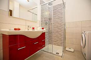 Bardolino Garden Pool Tennis on the Lake