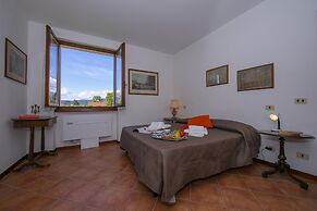 Bardolino Garden Pool Tennis on the Lake