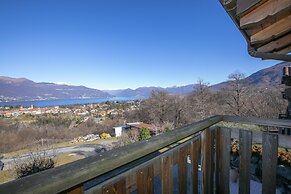Il Lago Blu Loft With Pool