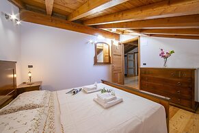 Il Lago Blu Loft With Pool