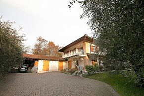 Albatros in Dro With 2 Bedrooms and 1 Bathrooms