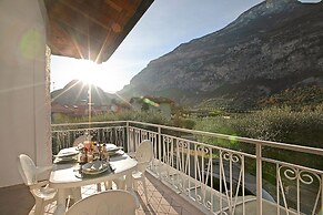 Albatros in Dro With 2 Bedrooms and 1 Bathrooms