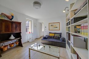 Henry-historic Center 300mt From Lake