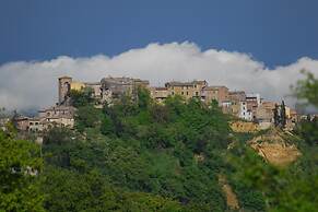 Casale Montemoro With Pool
